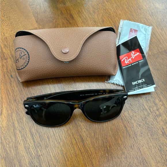 Rayban classic wayfarer sunglasses main image 4